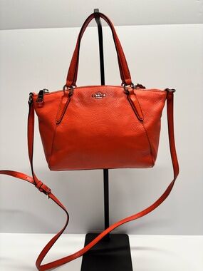 ✨ Coach Mini Kelsey Satchel Pebbled Leather - Bright Orange